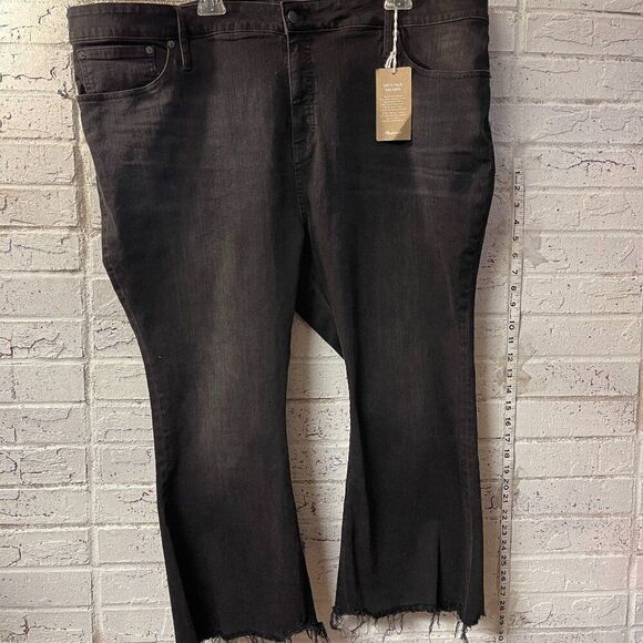 Madewell Denim - NWT Madewell Cali Demi-Boot Chewed Hem Jeans Plus Size Curvy 37Petite